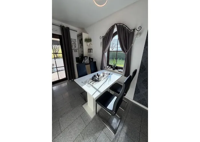 In Am Badesee Vakantiehuis Gönnersdorf